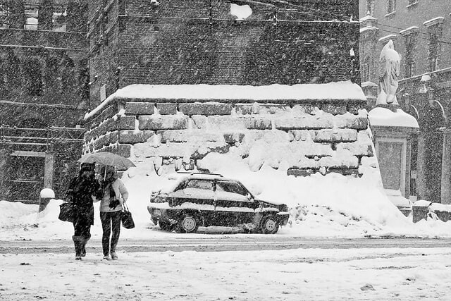 Bologna snow - Car and Tower
