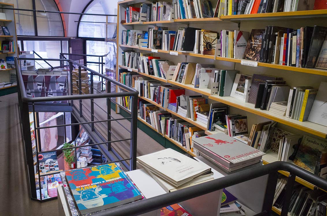Bologna bookshop - Pickwick