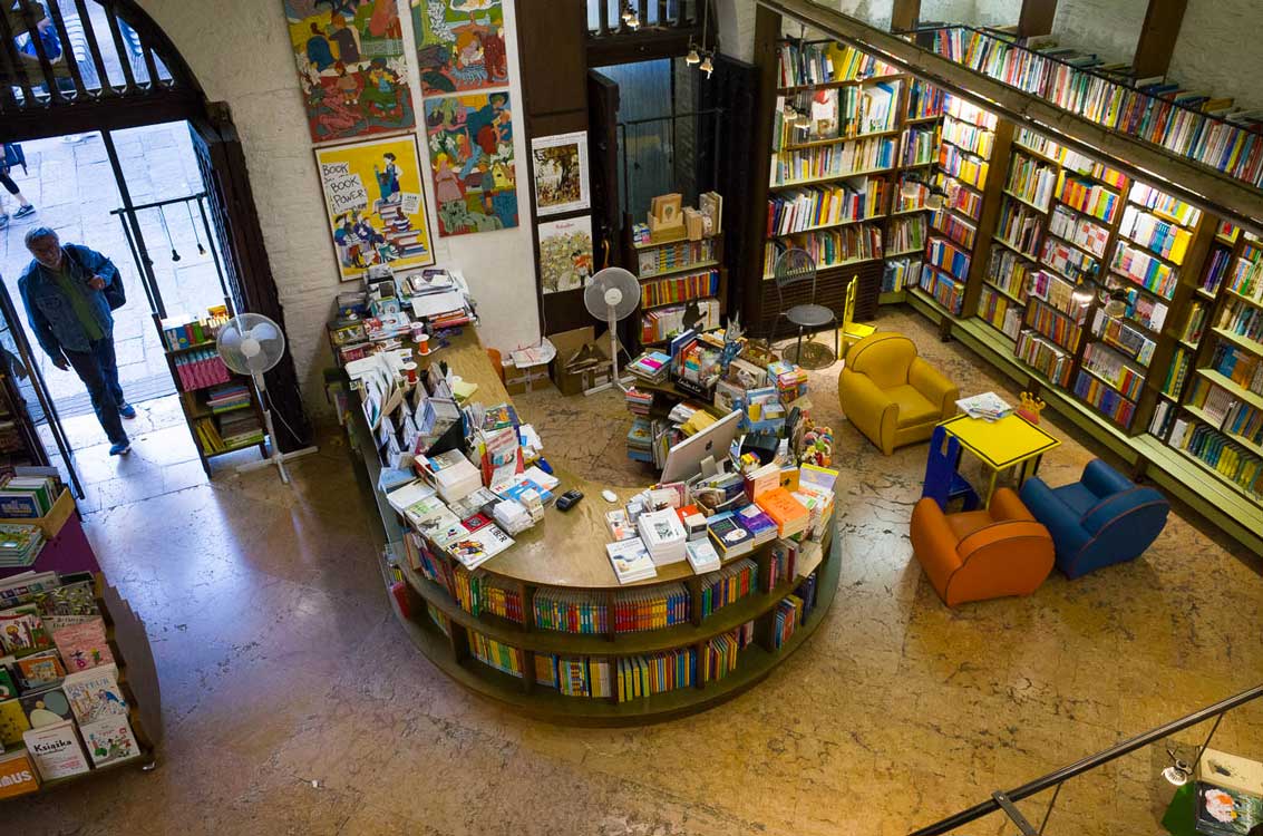 Bologna bookshop - Libreria Giannino Stoppani