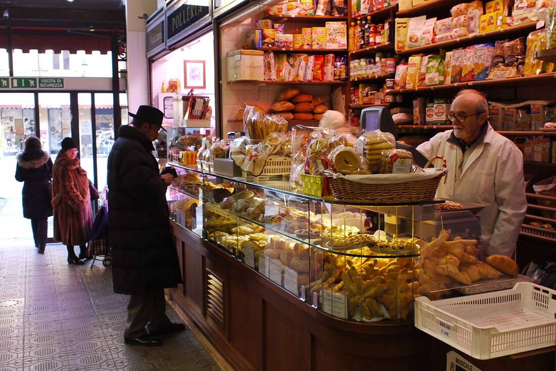 Italy food markets - Mercato Albinelli Modena