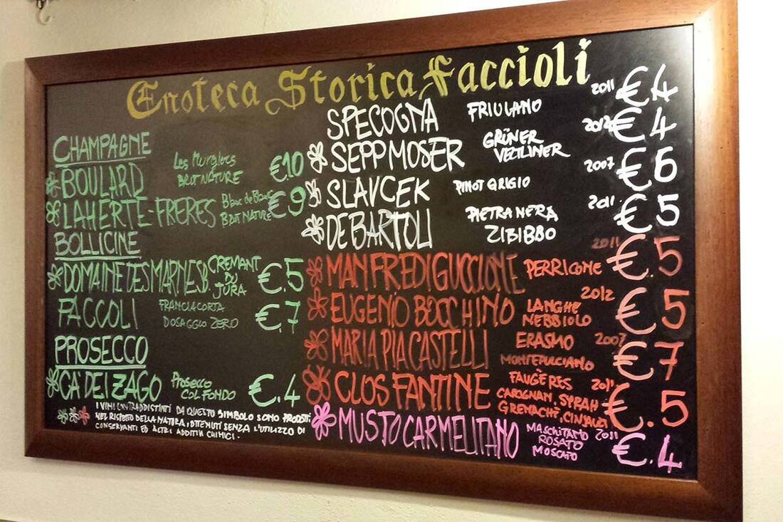 Drink wine in Bologna - Enoteca Storica Faccioli
