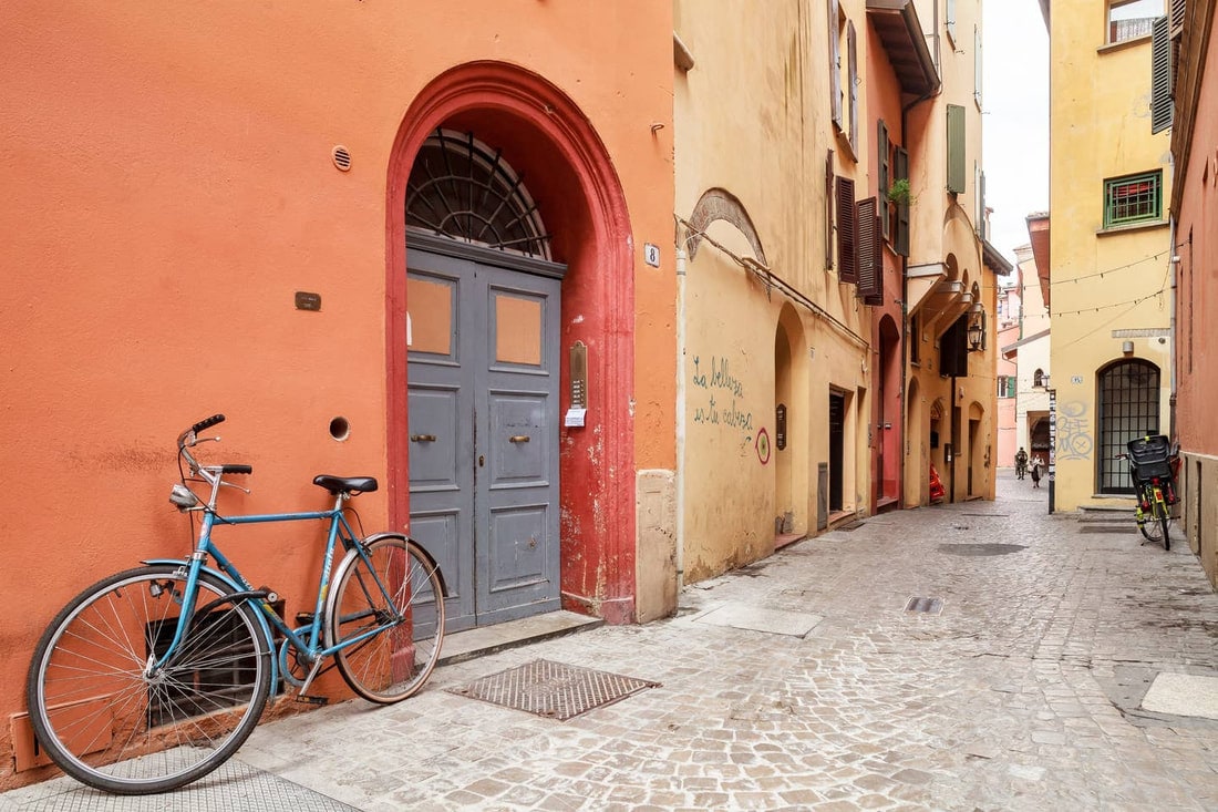 Best Airbnb in Bologna - Jewish ghetto