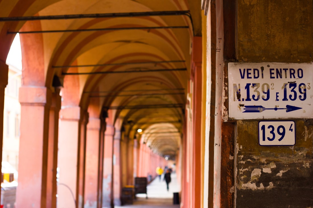 Bologna - Via Saragozza Portici