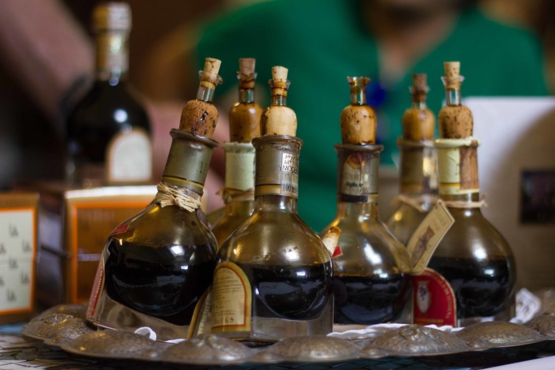 Balsamic Vinegar Tradizionale of Modena discover the real black gold