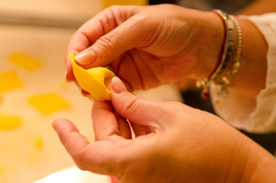 Bologna food tour pasta