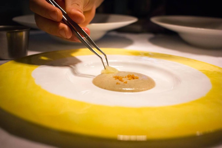 Dinner chef bologna plating