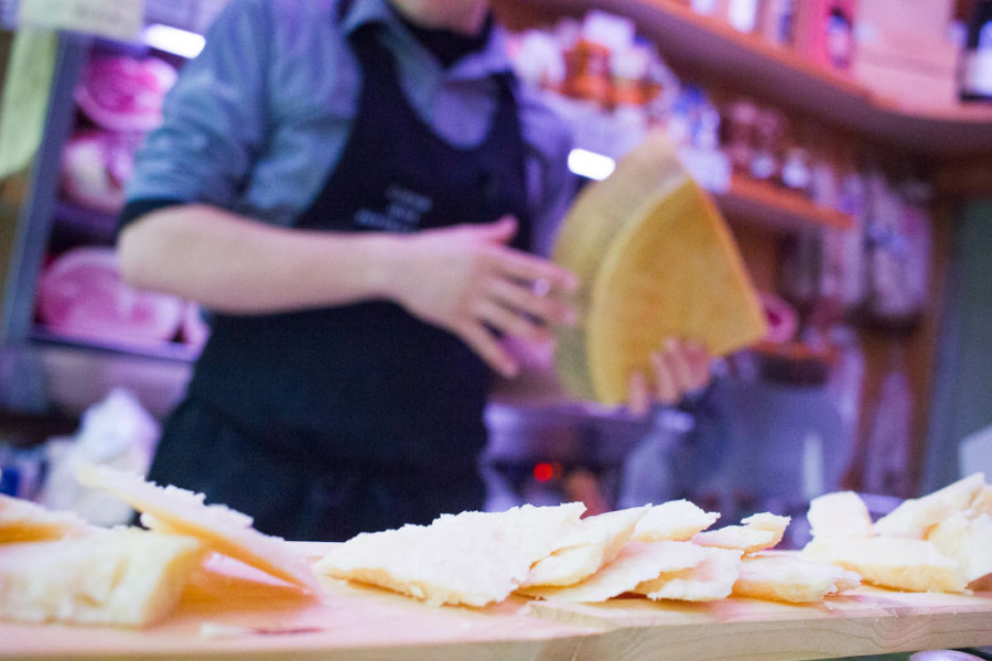 Parma food tour parmigiano reggiano orig