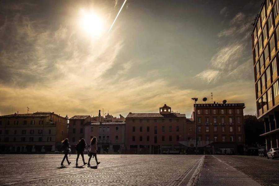 Piazza VIII in Bologna: a central multilevel parking
