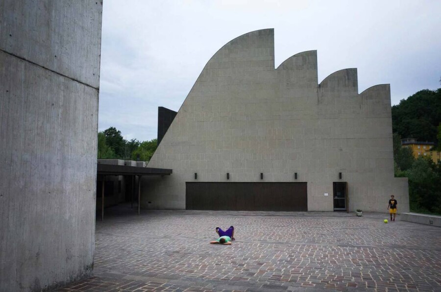 Alvar aalto riola bologna church outside