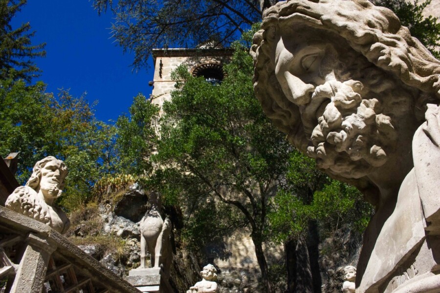 Rocchetta Mattei - Entrance