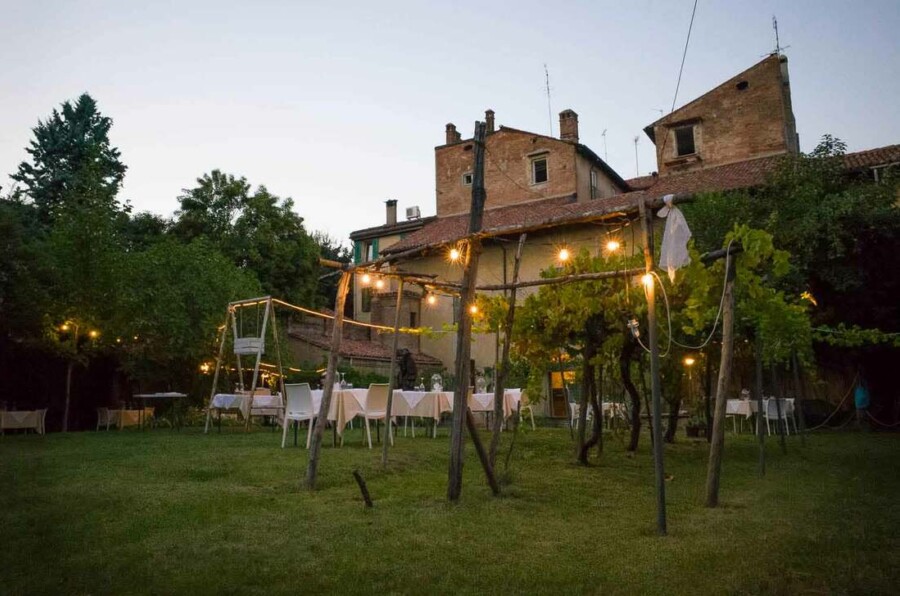 Romantic restaurants in bologna - Scaccomatto agli Orti