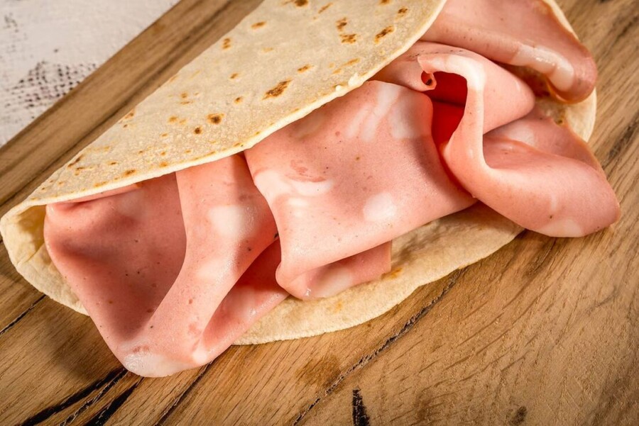 Street food bologna piadina