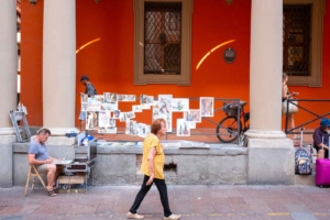 Walk under Bologna porticoes