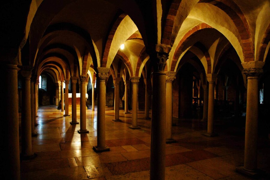 Modena Cathedral crypt