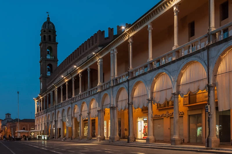 Faenza Piazza del Popolo
