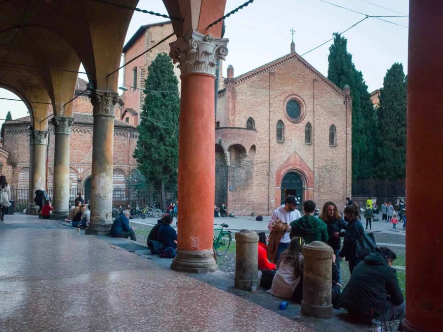 Bologna churches Santo Stefano