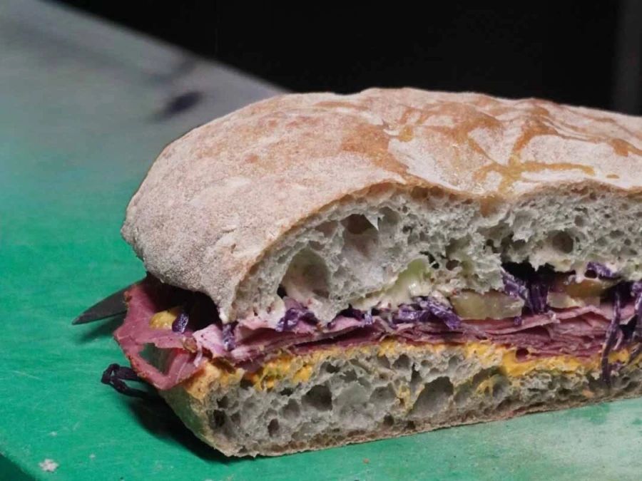 Mamm Bologna Pizza 1