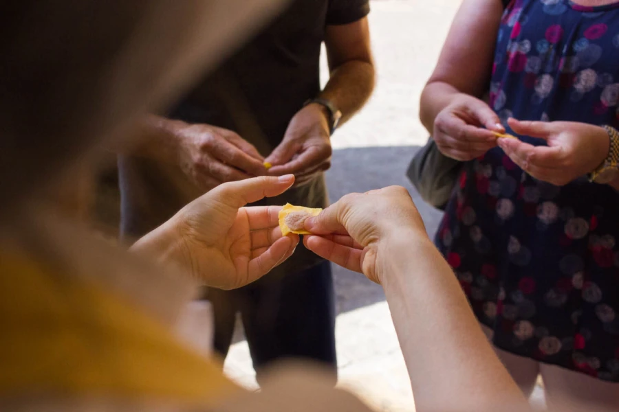 A local guide shows how to make tortellini