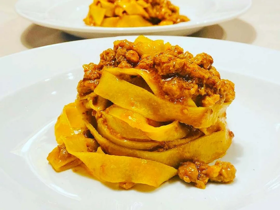 Tagliatelle ragu bolognese grassilli