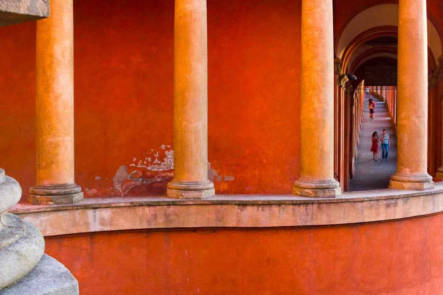 Walk portico San Luca