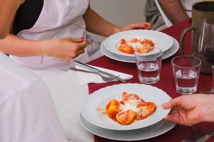 Tortelloni ricotta cooking class