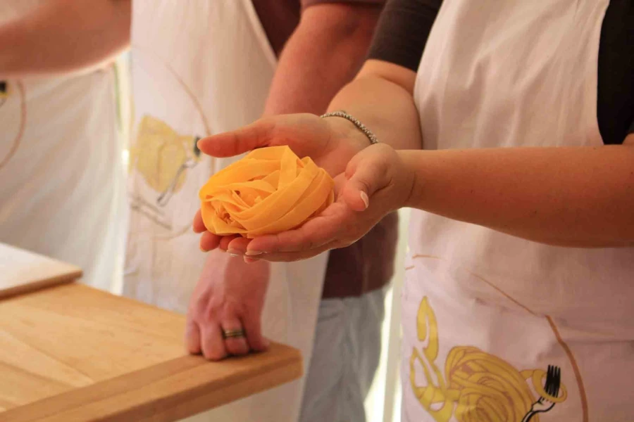 Tagliatelle homemade cooking class bologna