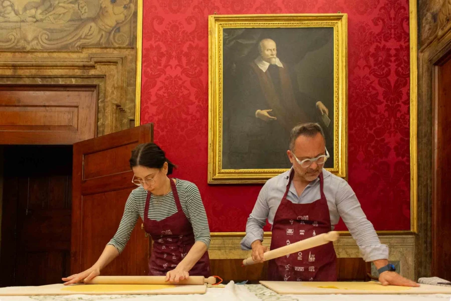 Pasta makers bologna team building