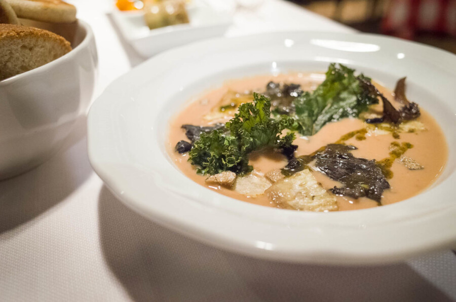 Amerigo 1934 - Forest and undergrowth soup with chestnuts, mushrooms, tubers and herbs