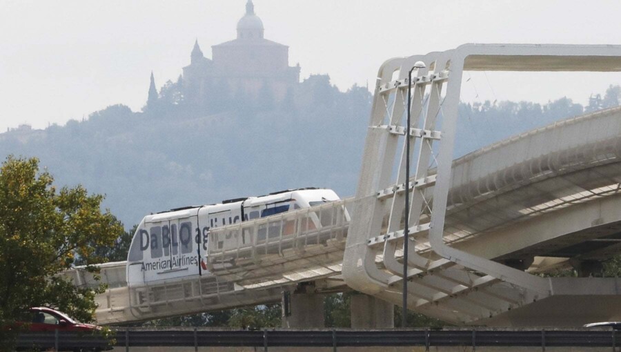 Bologna airport people mover