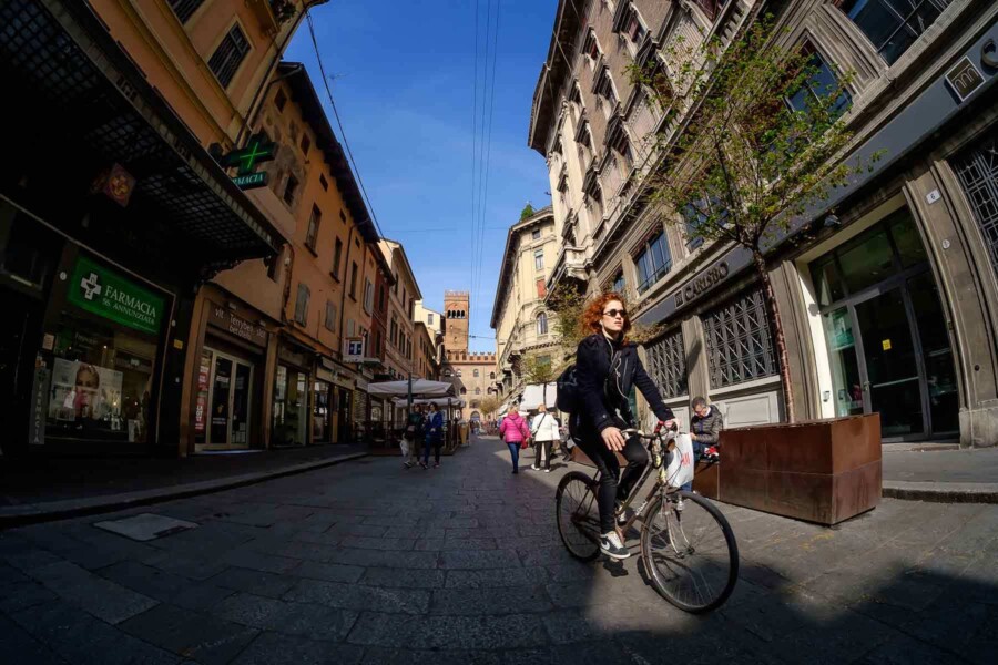 Bologna cycling food market