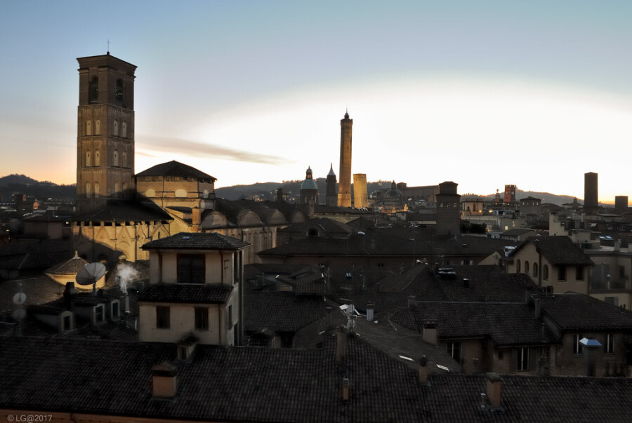 Visit bologna italy towers